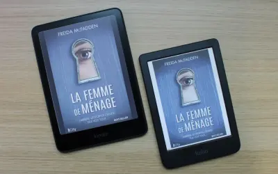 Deux liseuses affichent la couverture du **format ebook** "La Femme de ménage" de Freida McFadden, un thriller captivant.