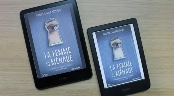 Deux liseuses affichent la couverture du **format ebook** "La Femme de ménage" de Freida McFadden, un thriller captivant.