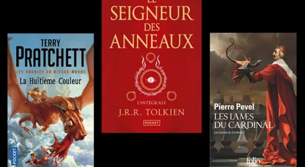 Les meilleurs livres fantasy adulte : "La Huitième Couleur" de Terry Pratchett, "Le Seigneur des Anneaux" de J.R.R. Tolkien et "Les Lames du Cardinal" de Pierre Pevel.