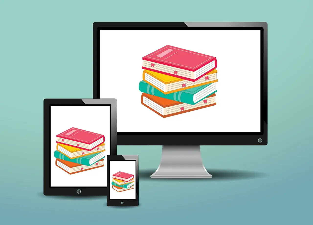 Ordinateur, tablette et smartphone affichant des piles de livres colorés, symbolisant l'accès facile pour obtenir version numérique d'un livre acheté.