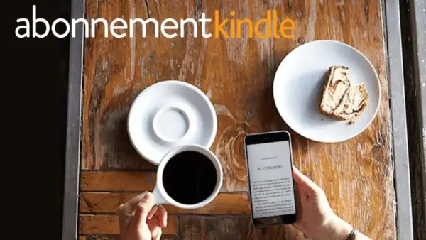 Découvrez comment fonctionne l'abonnement Kindle pour lire "El Extranjero" en sirotant votre café.